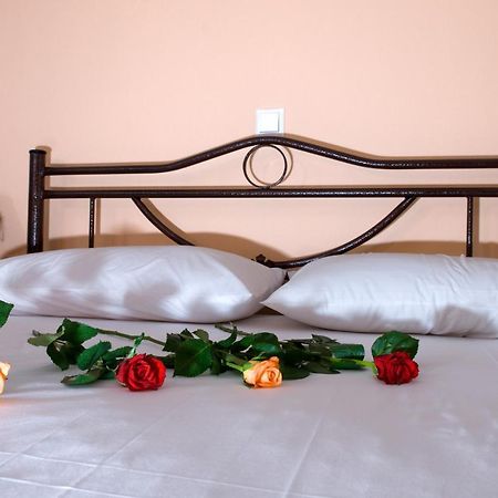 Christina Apartments Pánormos Екстериор снимка