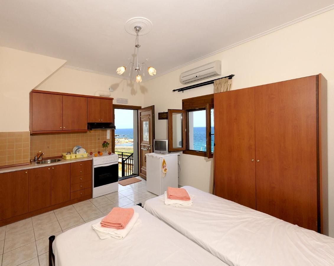Christina Apartments Pánormos Екстериор снимка