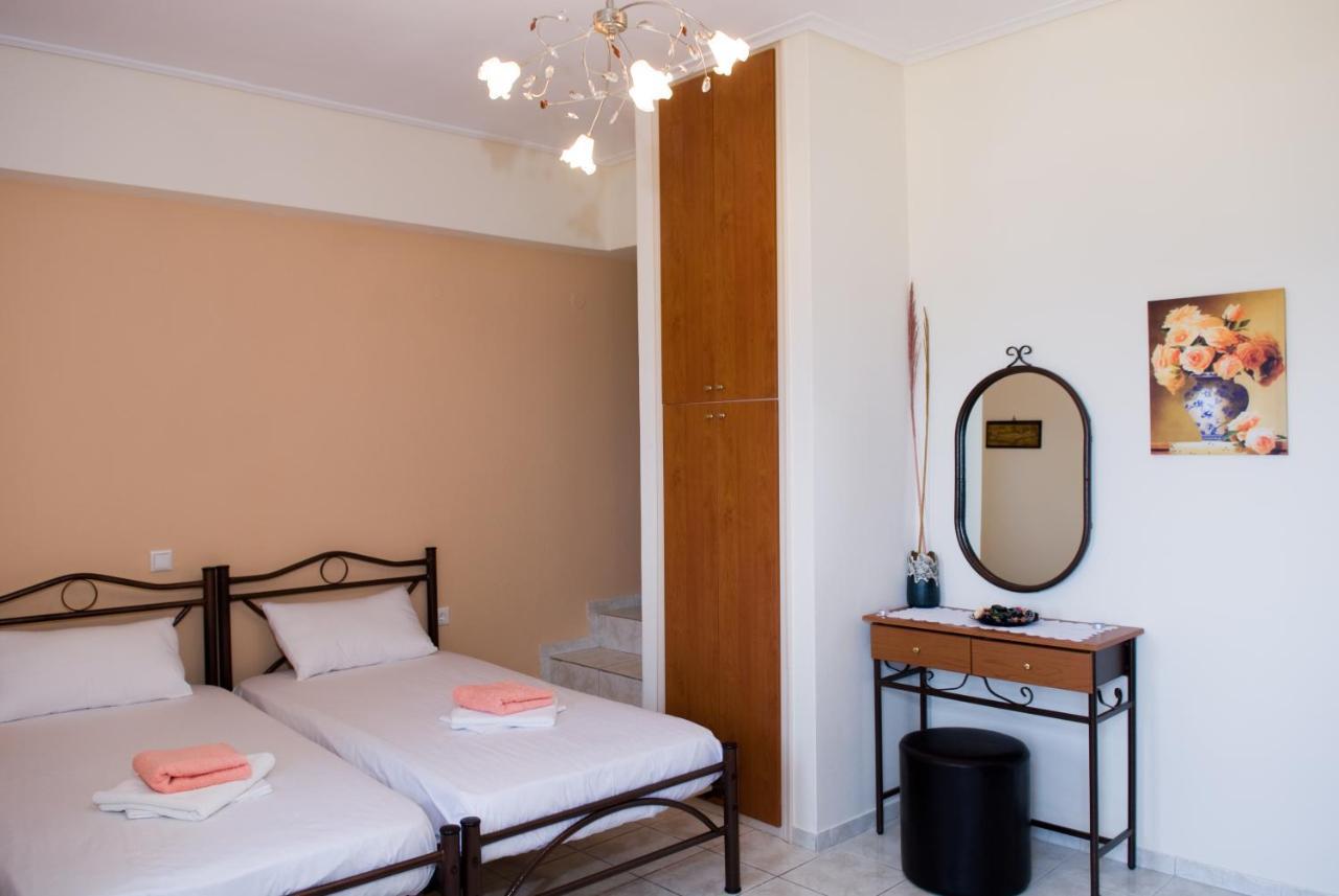 Christina Apartments Pánormos Екстериор снимка