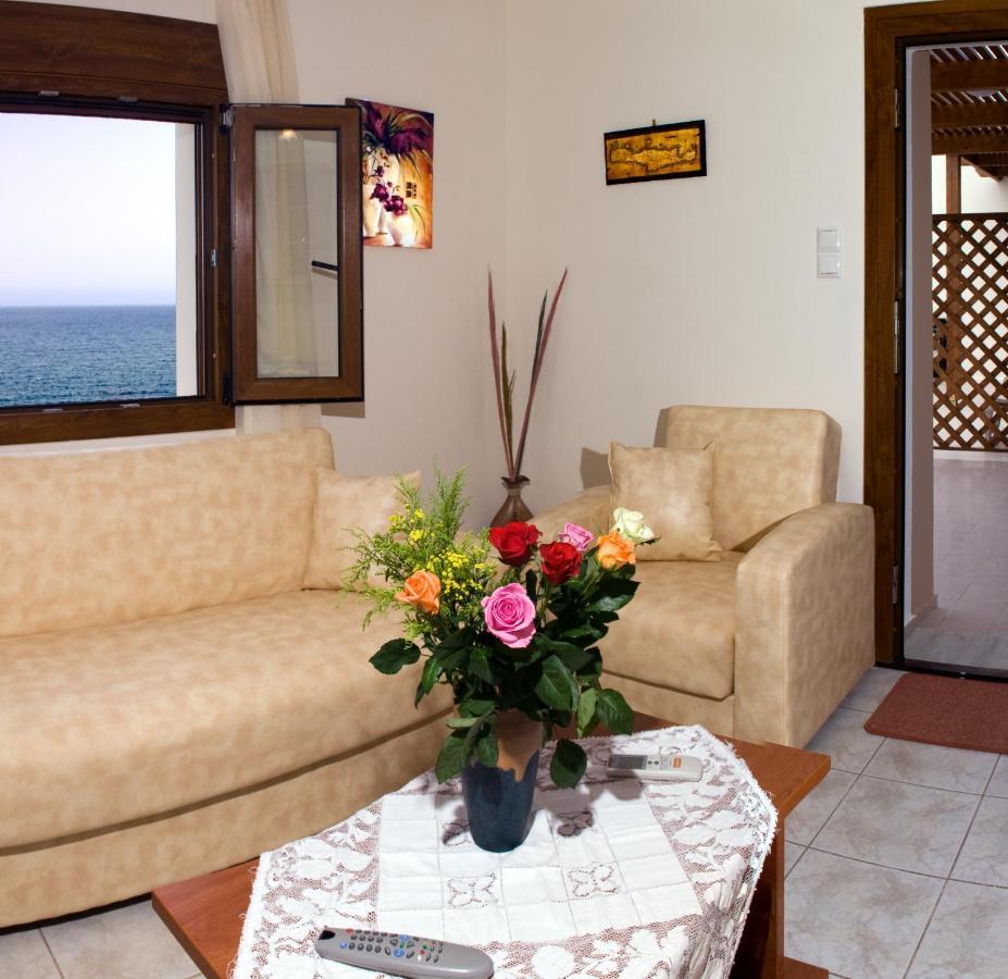 Christina Apartments Pánormos Екстериор снимка