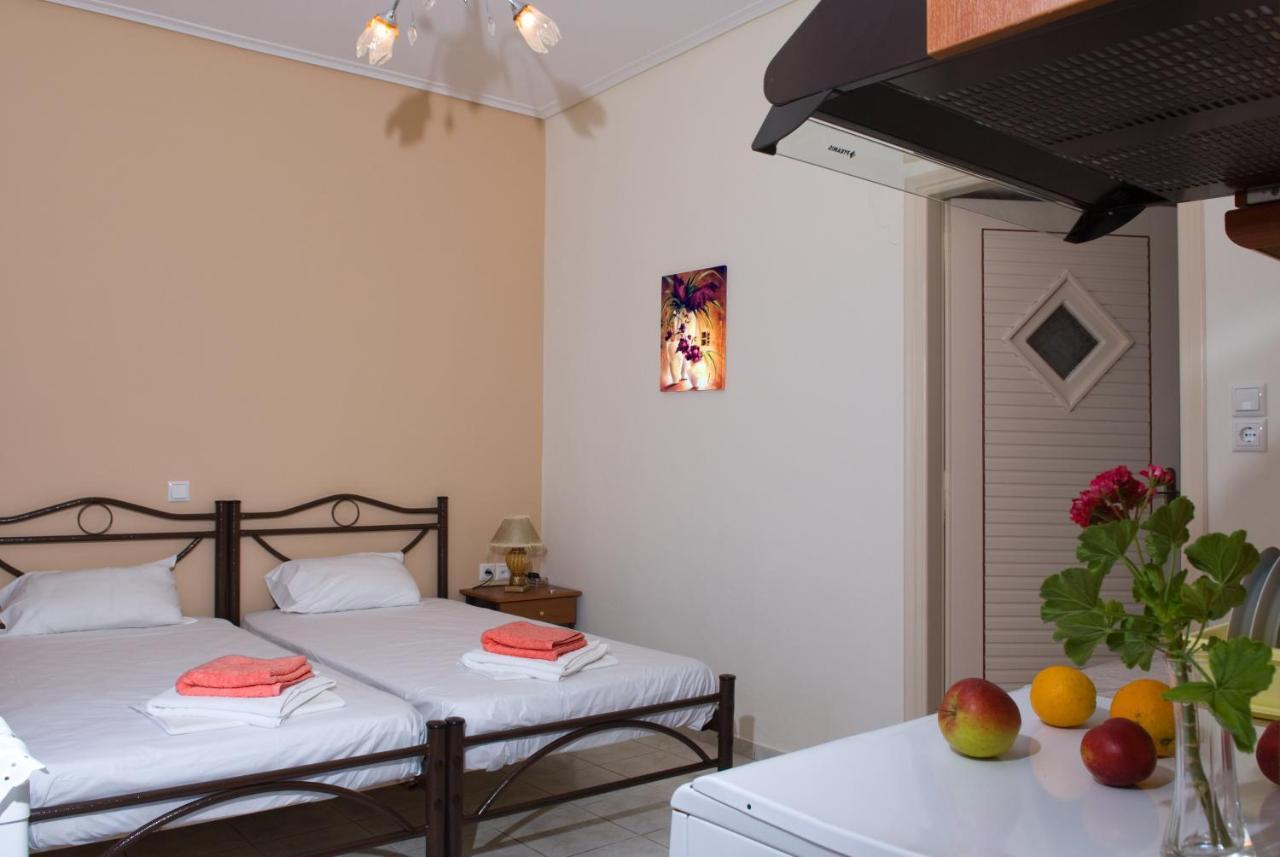 Christina Apartments Pánormos Екстериор снимка