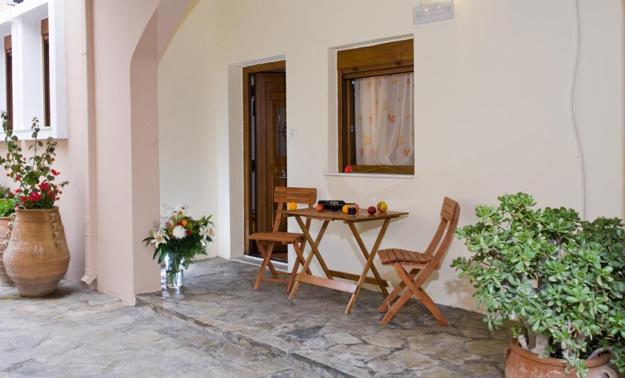 Christina Apartments Pánormos Екстериор снимка